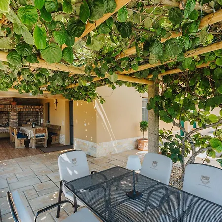Holiday home Amannsberger Wineyardlodge Nagyharsany